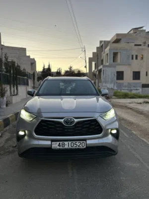 Toyota Highlander Hybrid GLE للبيع بحالة ممتازة.