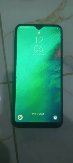 Samsung Galaxy A10e 32 GB in Sana'a