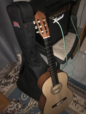 Yamaha C40M Classical guitar / جيتار ياماها