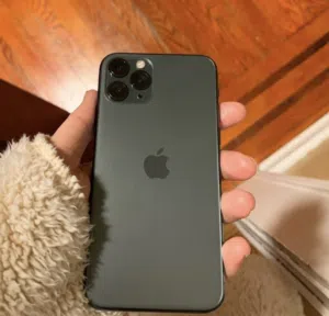 Apple iPhone 11 Pro Max 256 GB in Amman