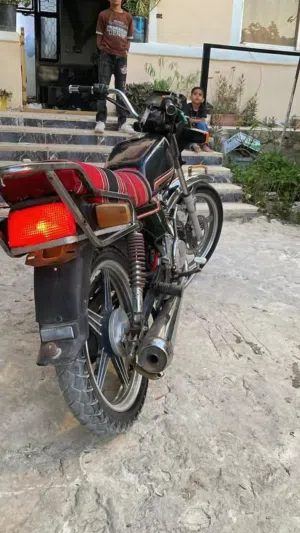 موجوده عندي دراجه للبدل على مجموعه بلستيشنات  مع شاشاتهم