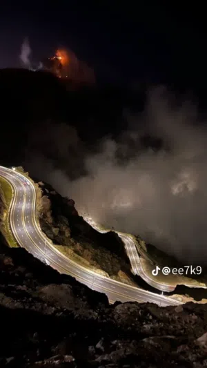 عندك مونطو اربعه عجل واقف او يخدم اعرض وكنا تبدل خير وخير
