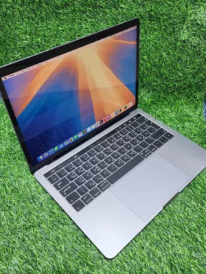 Apple MacBook Pro i7 16gb ram 512gb ssd retina 2k display 4 type c port's Touch Bar macOS seqouia