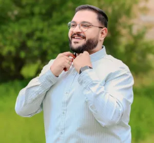 علاء حلايقه 