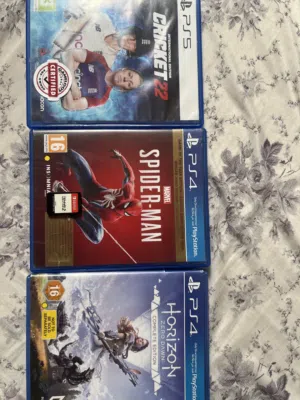 SELLING PLAYSTATION 4 and 5 GAMES AND NINTENDO SWITCH OLED GAME