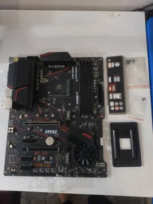 البورد MSI MPG X570 Gaming Plus  الشريحة (Chipset): X570 من AMD سوكت المعالج: AM4 الحجم: ATX (كبير
