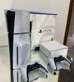 بلايستيشن 5 نسخة الـ Slim استخدام بسيط للبيع
