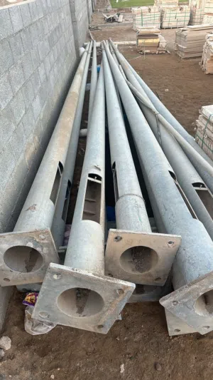 اعمده للبيع بحاله جيده ب 550 ريال