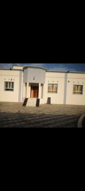 240 m2 5 Bedrooms Townhouse for Sale in Al Dakhiliya Sumail