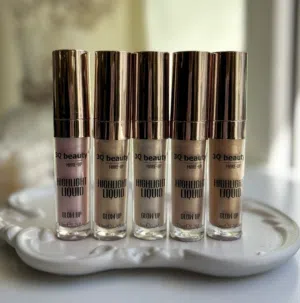 هايلايتر سائل 3Q beauty (HIGHLIGHT LIQUID GLOW UP) لإضاءة لؤلؤية تجنن!