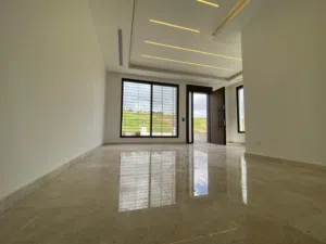 شقة غير مفروشة أربع غرف نوم للإيجار في عبدون ( Property 48510 )-164867