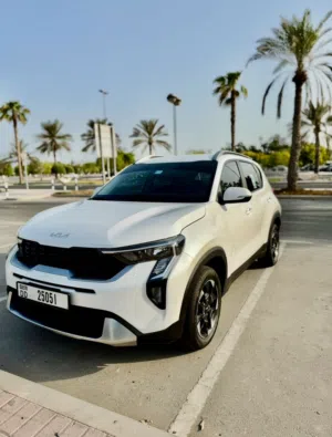 Sedan Kia in Sharjah