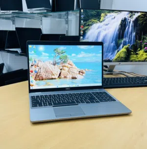 Dell latitude 5510 i7 10th Gen Ram 16GB SSD 512GB 15.6” Windows 11 Pro 64bit