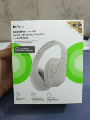 سماعات رأس SoundForm nc عازلة للصوت من شركة العالمية belkin نظافة 100% سعر 50 ألف وبي مجال