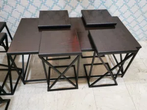طاولات خدمة