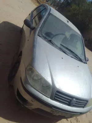 فيات بونتو فيها برونزيني