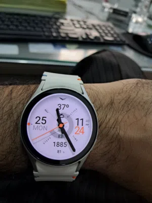 SAMSUNG WATCH 7 WIFI + BT ONLY (1 WEEK USED)