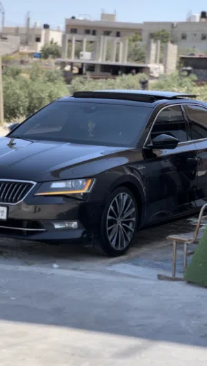 سكودة سوبير 2017 190 حصان لورين كليمنت فل