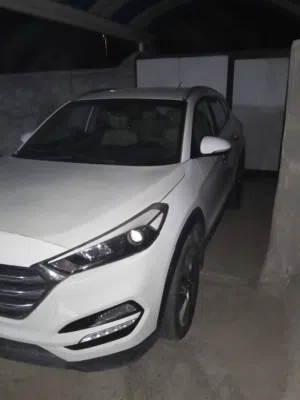 هزنداي توكسان 18