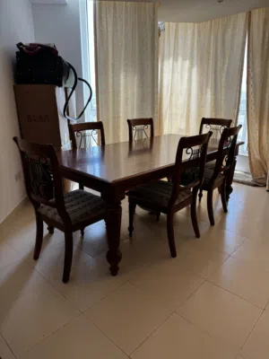 طاولة سفرة 6 مقاعد