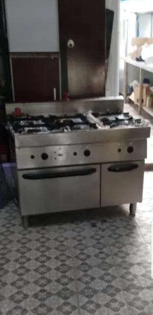 للبيع فرن ايطالي