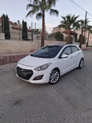 هونداي i30 فل مع بانوراما أوتوماتيك بنزين