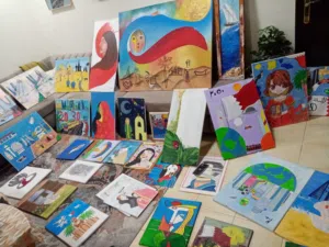 لوحات رسم أكثر من 35 لوحة رسم كبيره و صغيره