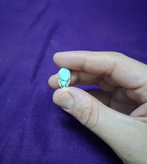 حجر فيروز نيشابوري طبيعي لون أخضر مزرق natural untreated iran nishapur feroza stone bluish green