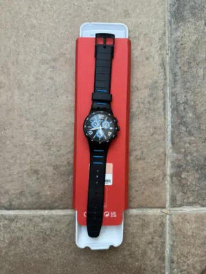 SWATCH SUSB410 – “BLACK SPY”