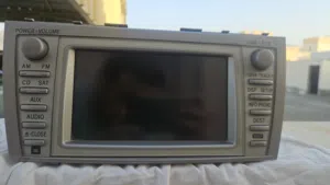 شاشة ملاحة تويوتا كامري أصلية (JBL OEM) موديل E7024 بحالة ممتازة