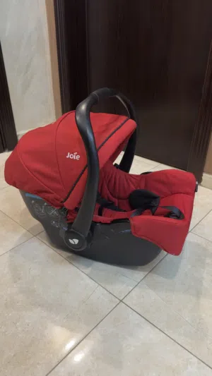 كووت بيبي ماركة Joie جديد استعمال خفيف