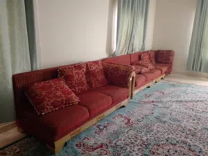 للبيع طقم كنب بحاله جيده