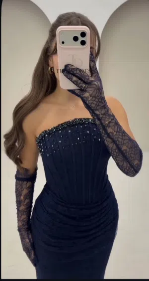 فستان لبسة مرة واحد فقط للبيع