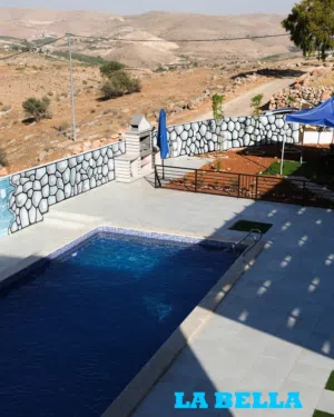 مزرعة للبيع