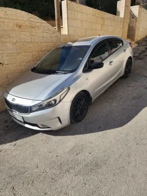 Used Kia Cerato in Hebron