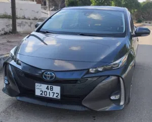 تويوتا بريوس برايم بلق ان لمتيد اعلي صنف كرت ابيض ولا ملاحظه