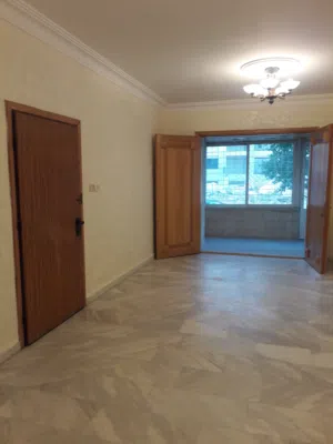 شقة أرضية للبيع
