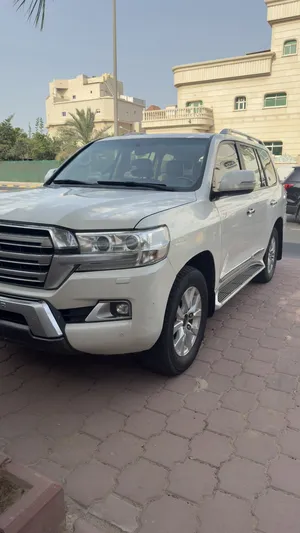 Used Toyota Land Cruiser in Mubarak Al-Kabeer