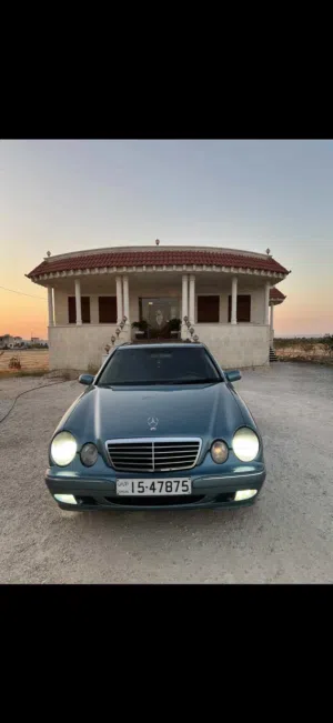 مرسيدس قرش ونص 2001