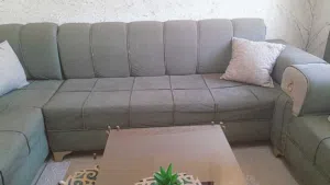 طقم كنب بحالة ممتازة للبيع