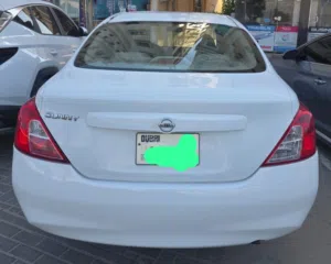 Nissan sunny 2012