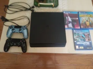 Ps4 slim للبيع مش مهكر السعر قابل لنقاش