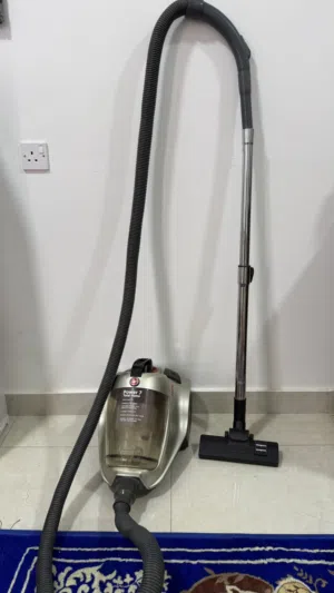 مكنسة كهربائية بحالة ممتازة