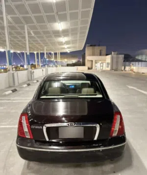 Kia opirus 2010