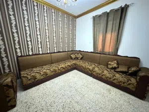 صالون عل شكل حرف L
