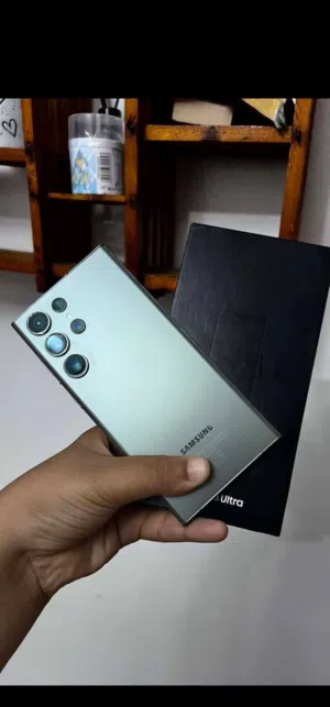 Samsung Galaxy S23 Ultra 256 GB in Tripoli