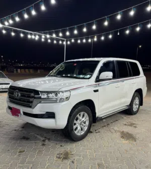 لاندكروزر 2018 v8 Gxr