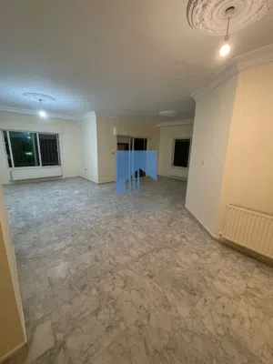 160 m2 3 Bedrooms Apartments for Sale in Amman Al Rabiah