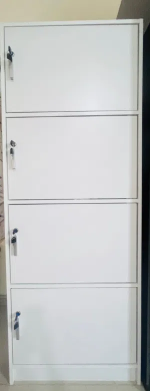 Maple Leaf Locker Cabinet - 04 Doors