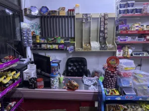 عدة سوبر ماركت للبيع